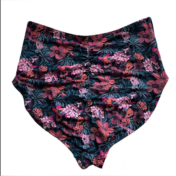 Venus: Black Floral Hi Rise Bikini Bottoms - Picture 15 of 17